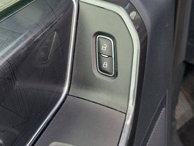 2023 Ford F-150 XL 4WD SuperCrew 5.5' Box