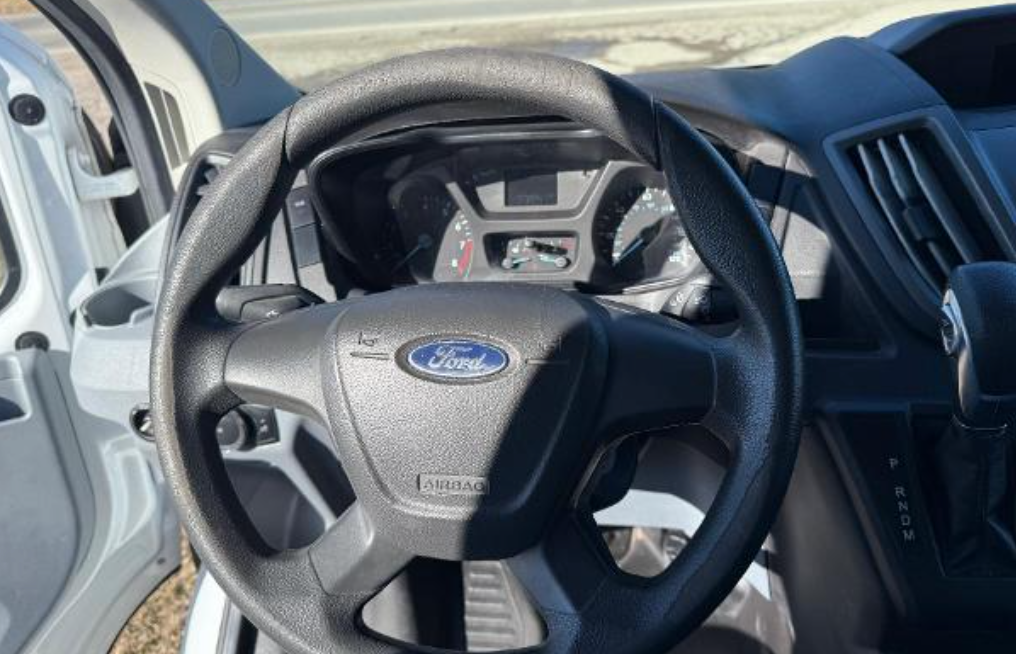 2018 Ford Transit Van T-150 148" Med Rf 8600 GVWR Sliding RH Dr