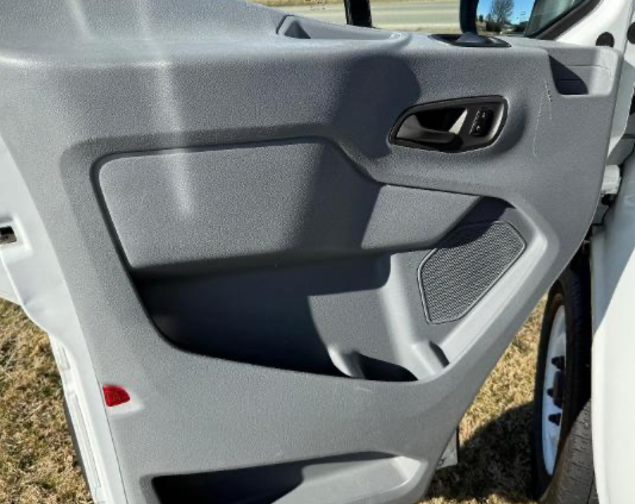 2018 Ford Transit Van T-150 148" Med Rf 8600 GVWR Sliding RH Dr