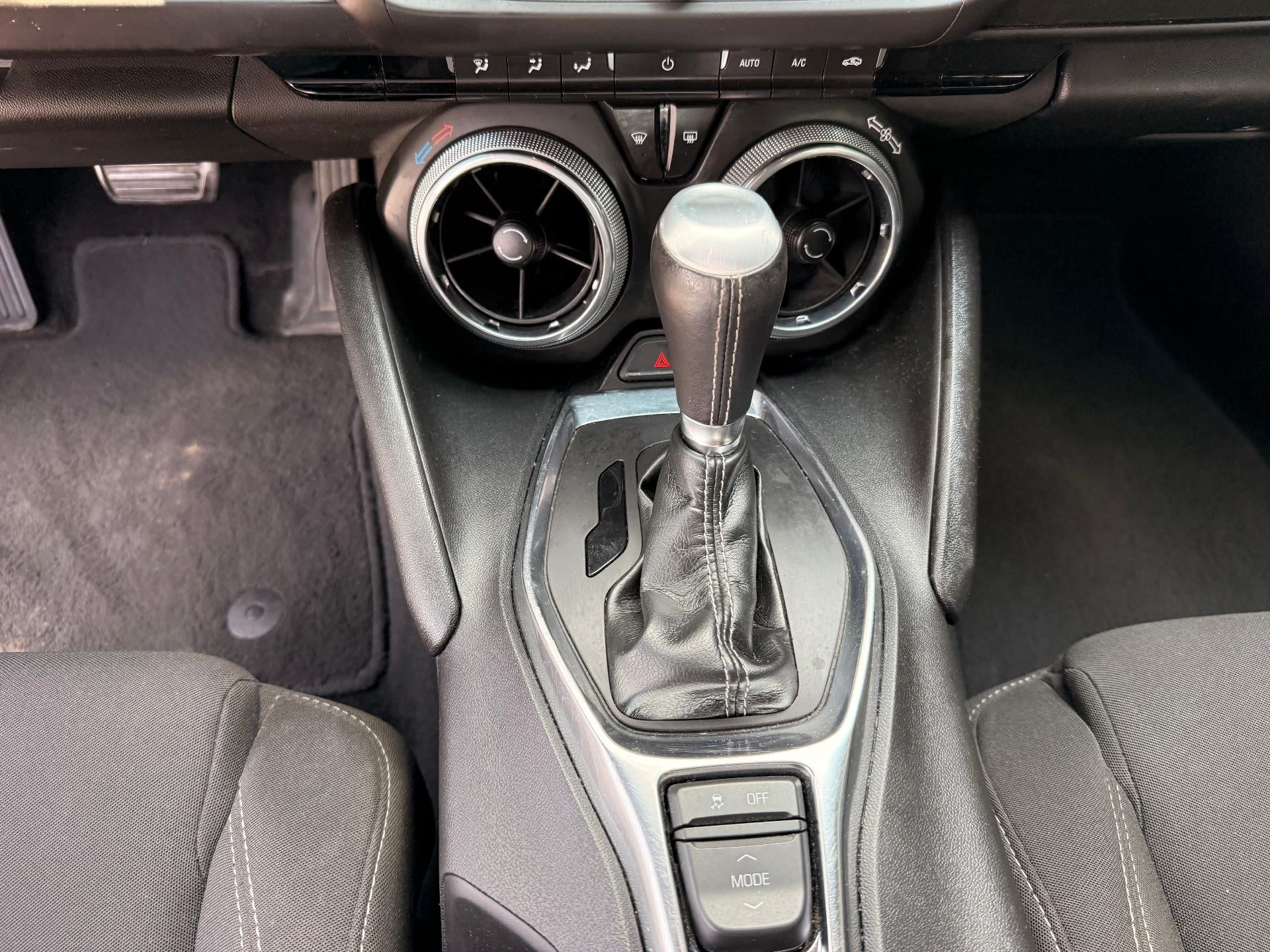 2021 Chevrolet Camaro 2dr Coupe LT1