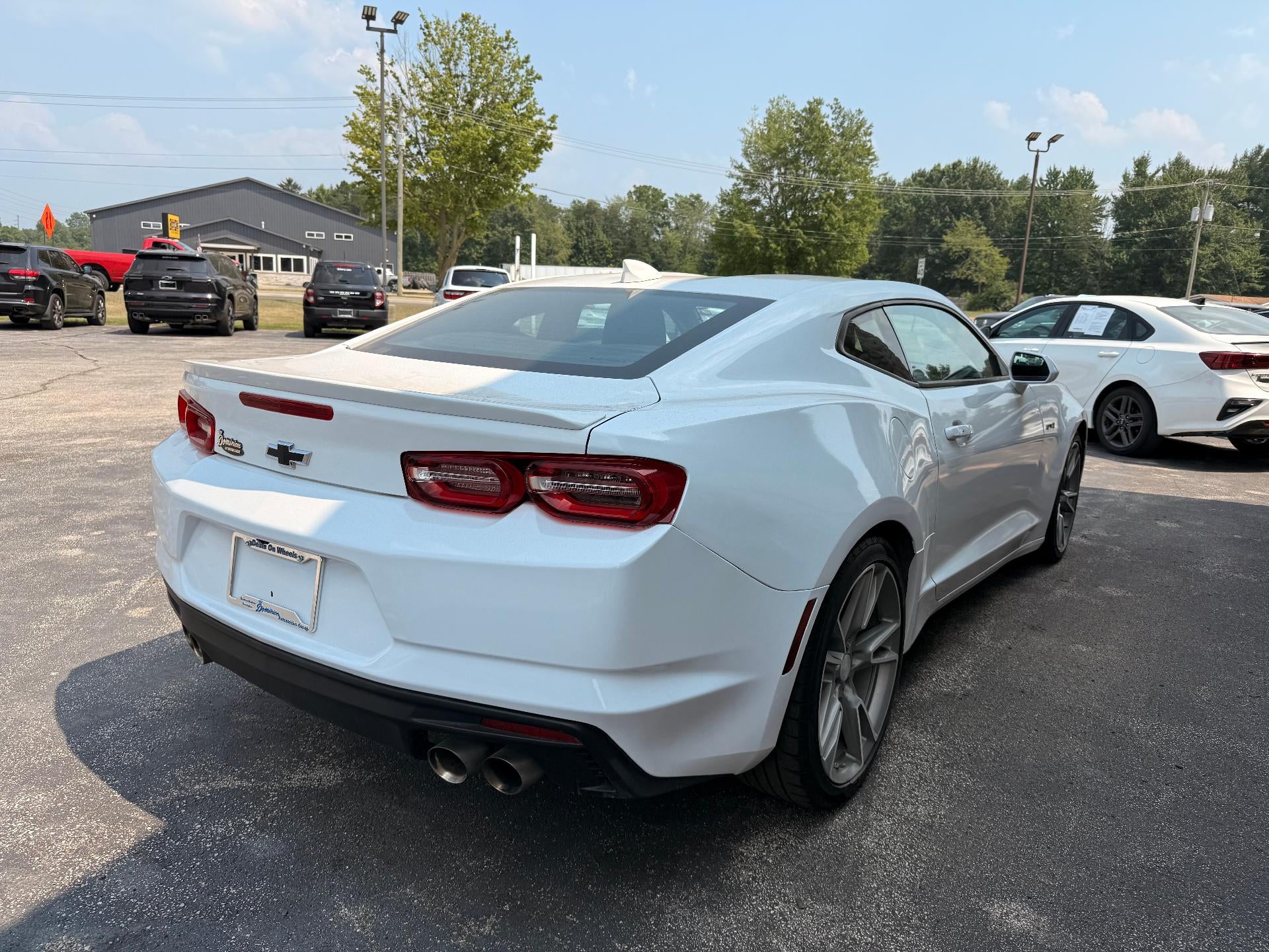 2021 Chevrolet Camaro 2dr Coupe LT1