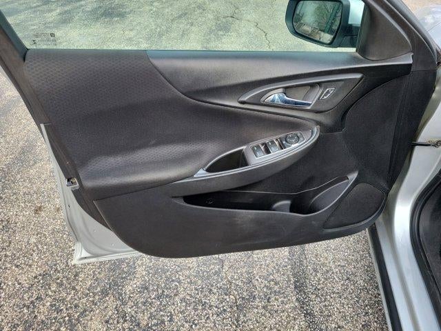 2017 Chevrolet Malibu 1LT