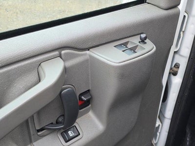 2022 Chevrolet Express Passenger 3500 3500 Extended Wheelbase Rear-Wheel Drive 1LS