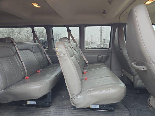 2022 Chevrolet Express Passenger 3500 3500 Extended Wheelbase Rear-Wheel Drive 1LS