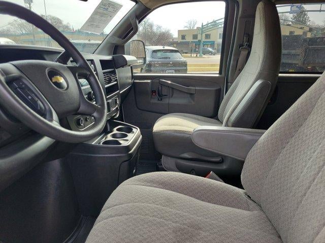 2023 Chevrolet Express Passenger 3500 3500 Extended Wheelbase Rear-Wheel Drive 1LS