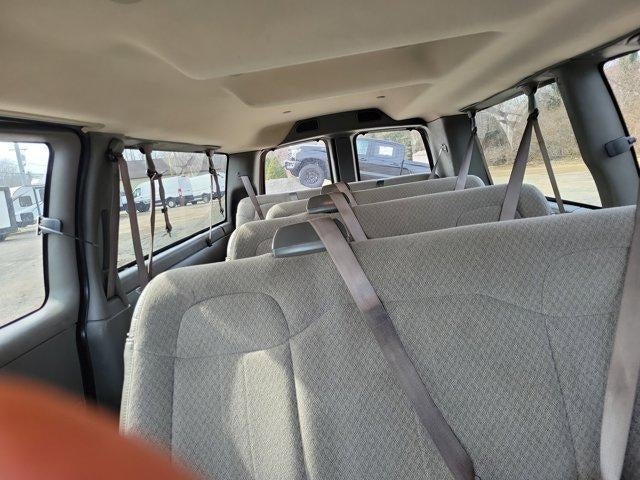 2023 Chevrolet Express Passenger 3500 3500 Extended Wheelbase Rear-Wheel Drive 1LS