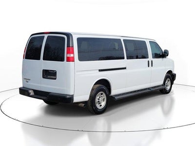 2023 Chevrolet Express Passenger 3500 3500 Extended Wheelbase Rear-Wheel Drive 1LS
