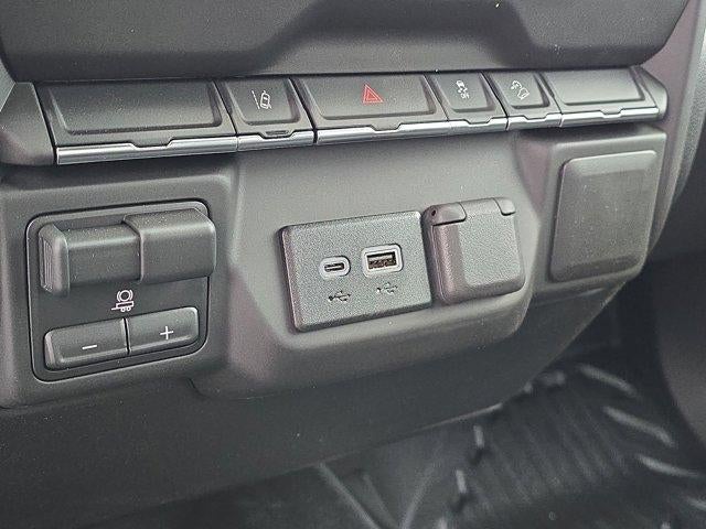 2026 Chevrolet Silverado 3500 HD Crew Cab Standard Box 4-Wheel Drive Work Truck