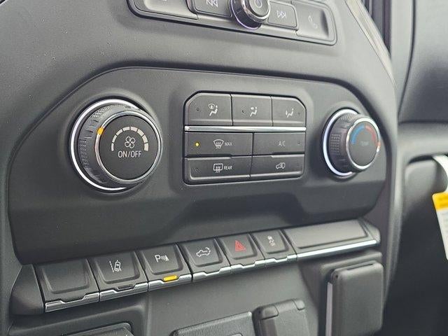 2026 Chevrolet Silverado 3500 HD Crew Cab Long Box 4-Wheel Drive Work Truck