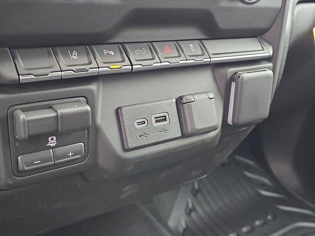 2026 Chevrolet Silverado 3500 HD Crew Cab Long Box 4-Wheel Drive Work Truck