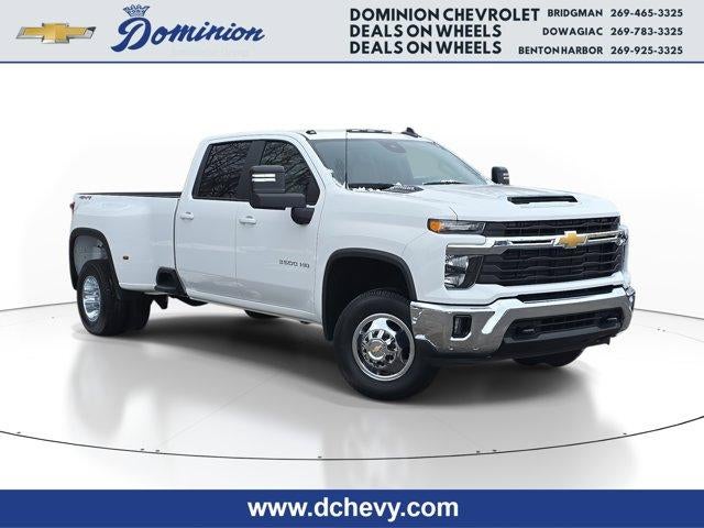 2024 Chevrolet Silverado 3500 HD Crew Cab Standard Box 4-Wheel Drive LT