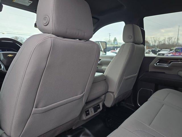 2024 Chevrolet Silverado 3500 HD Crew Cab Standard Box 4-Wheel Drive LT