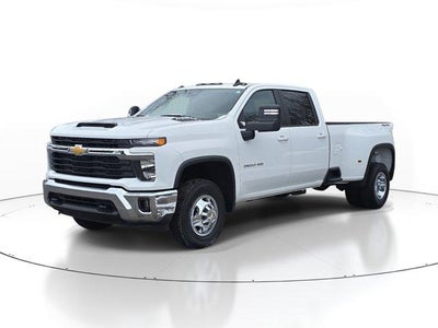 2024 Chevrolet Silverado 3500 HD Crew Cab Standard Box 4-Wheel Drive LT