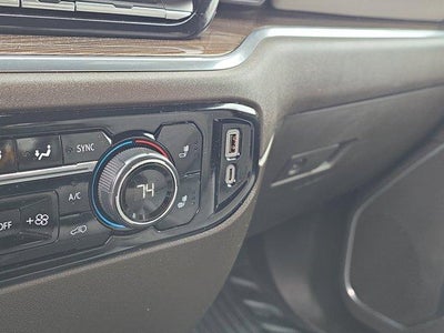 2024 Chevrolet Silverado 3500 HD Crew Cab Standard Box 4-Wheel Drive LT