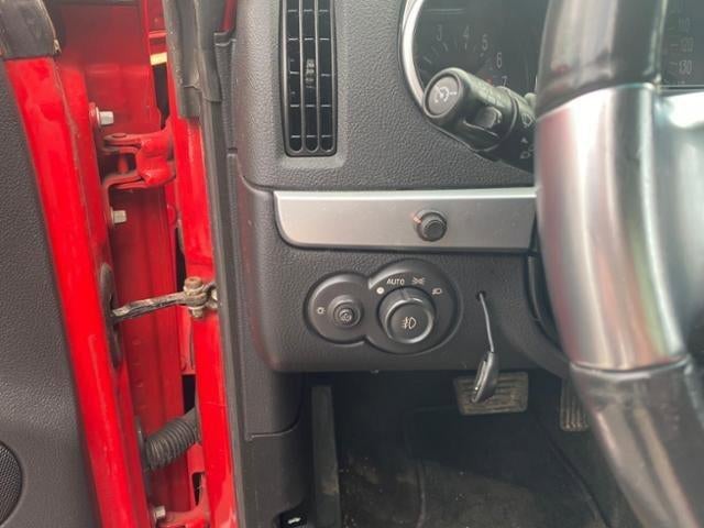 2005 Chevrolet SSR LS