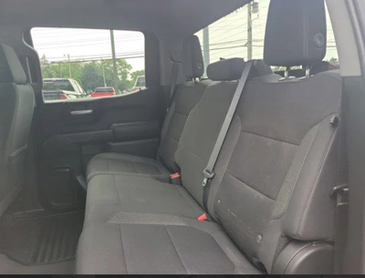 2022 Chevrolet Silverado 1500 Crew Cab Short Box 4-Wheel Drive LT 2FL