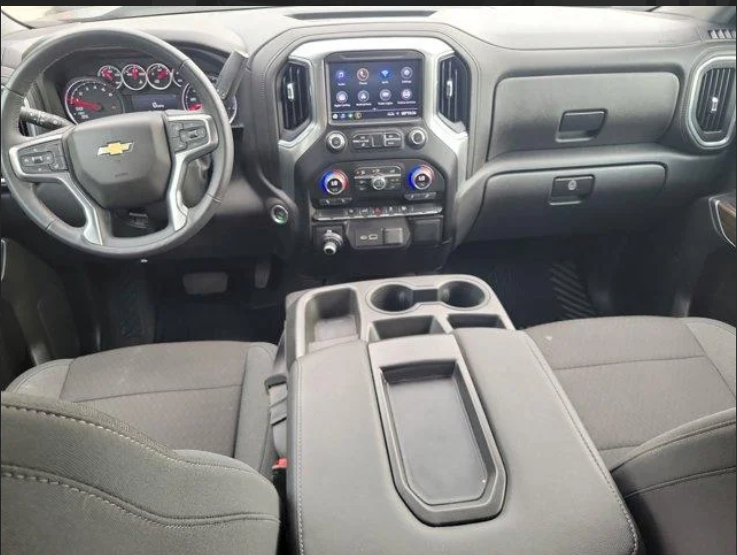 2022 Chevrolet Silverado 1500 Crew Cab Short Box 4-Wheel Drive LT 2FL