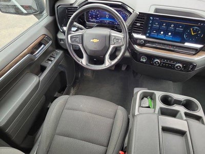 2022 Chevrolet Silverado 1500 Crew Cab Short Box 4-Wheel Drive LT 2FL