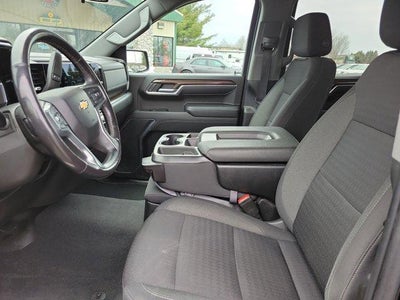 2022 Chevrolet Silverado 1500 Crew Cab Short Box 4-Wheel Drive LT 2FL