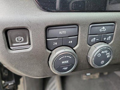 2022 Chevrolet Silverado 1500 Crew Cab Short Box 4-Wheel Drive LT 2FL