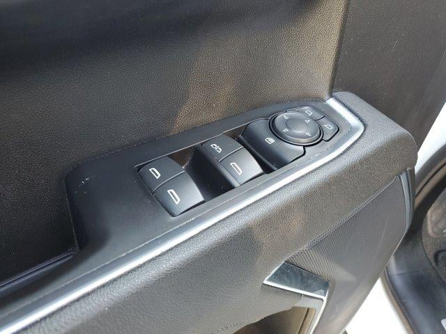 2025 Chevrolet Silverado 1500 Crew Cab Short Box 4-Wheel Drive LT 2FL