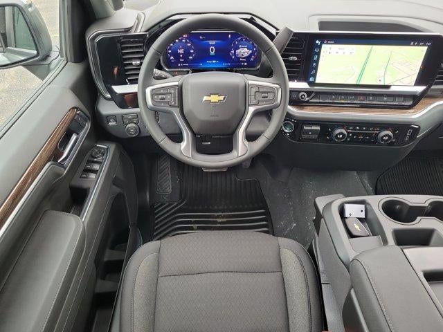 2026 Chevrolet Silverado 1500 Crew Cab Short Box 4-Wheel Drive LT 2FL