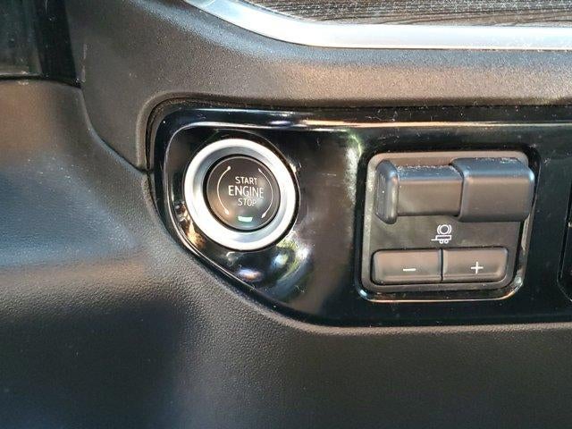 2025 Chevrolet Silverado 1500 Crew Cab Short Box 4-Wheel Drive LT 2FL