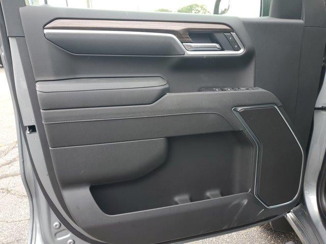 2026 Chevrolet Silverado 1500 Crew Cab Short Box 4-Wheel Drive RST