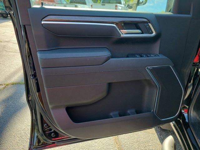 2026 Chevrolet Silverado 1500 Crew Cab Short Box 4-Wheel Drive RST