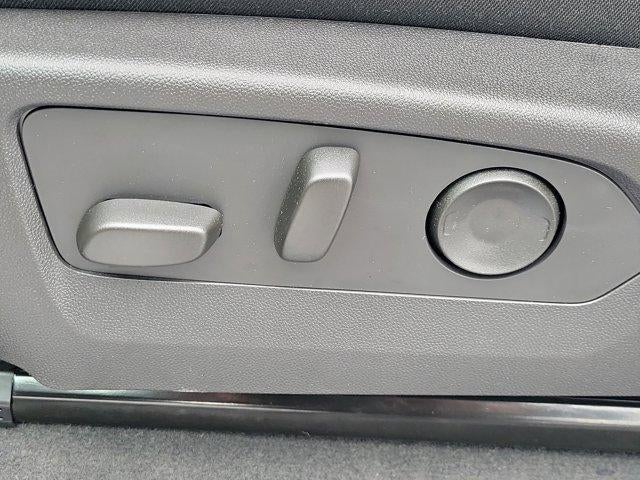2026 Chevrolet Colorado Crew Cab Short Box 4-Wheel Drive LT