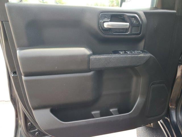 2019 Chevrolet Silverado 1500 Crew Cab Short Box 4-Wheel Drive Custom