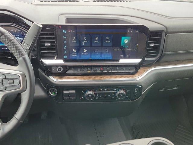 2022 Chevrolet Silverado 1500 Double Cab Standard Box 4-Wheel Drive LT 1LT