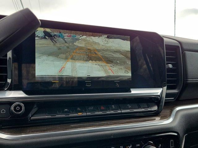 2022 Chevrolet Silverado 1500 Double Cab Standard Box 4-Wheel Drive LT 1LT