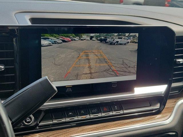 2022 Chevrolet Silverado 1500 Double Cab Standard Box 4-Wheel Drive LT 2FL