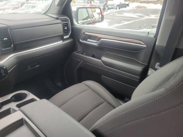 2022 Chevrolet Silverado 1500 Crew Cab Short Box 4-Wheel Drive LT 1LT