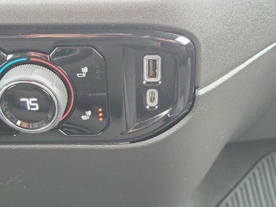 2022 Chevrolet Silverado 1500 Crew Cab Short Box 4-Wheel Drive LT 1LT