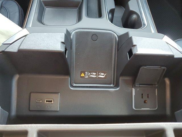 2026 Chevrolet Silverado 1500 Crew Cab Short Box 4-Wheel Drive High Country