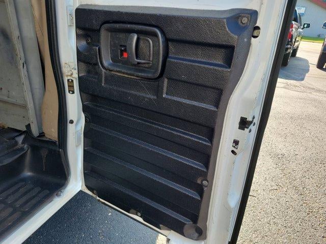 2017 Chevrolet Express Cargo 2500 2500 Regular Wheelbase Rear-Wheel Drive