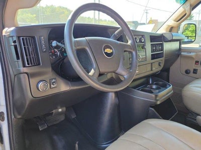 2017 Chevrolet Express Cargo 2500 2500 Regular Wheelbase Rear-Wheel Drive