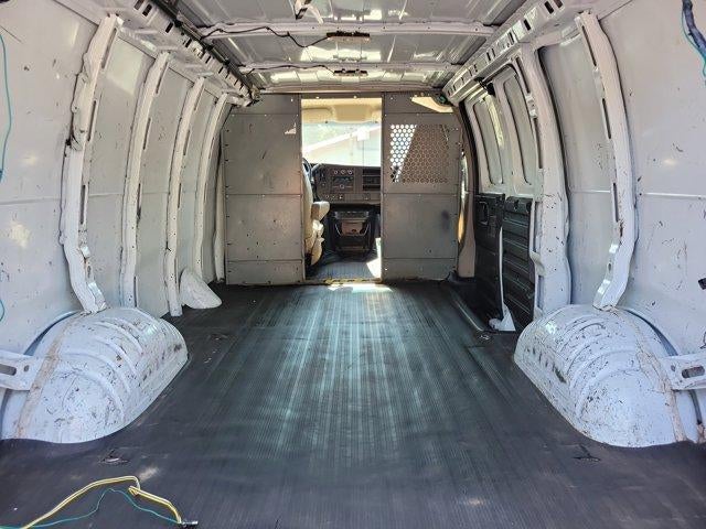 2017 Chevrolet Express Cargo 2500 2500 Regular Wheelbase Rear-Wheel Drive