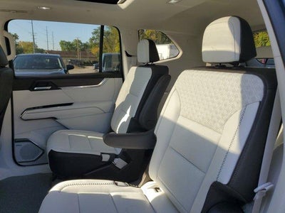 2026 GMC Acadia AWD Denali