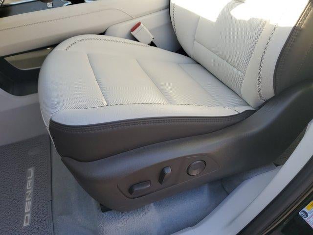 2026 GMC Acadia AWD Denali
