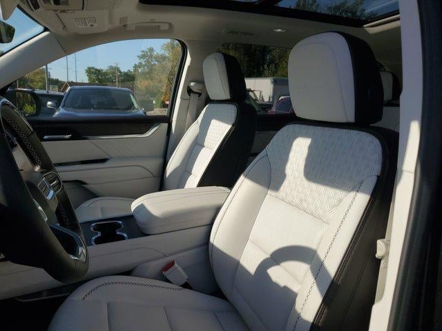 2026 GMC Acadia AWD Denali