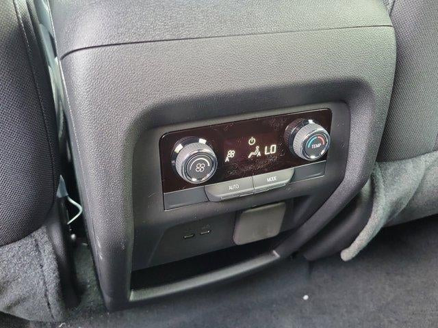 2025 Chevrolet Traverse LT w/1LT