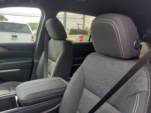 2025 Chevrolet Traverse LT w/1LT