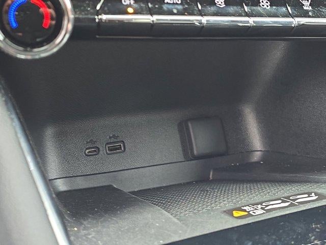 2025 Chevrolet Traverse LT w/1LT