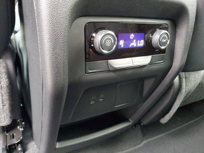 2027 Chevrolet Traverse LT w/2LT