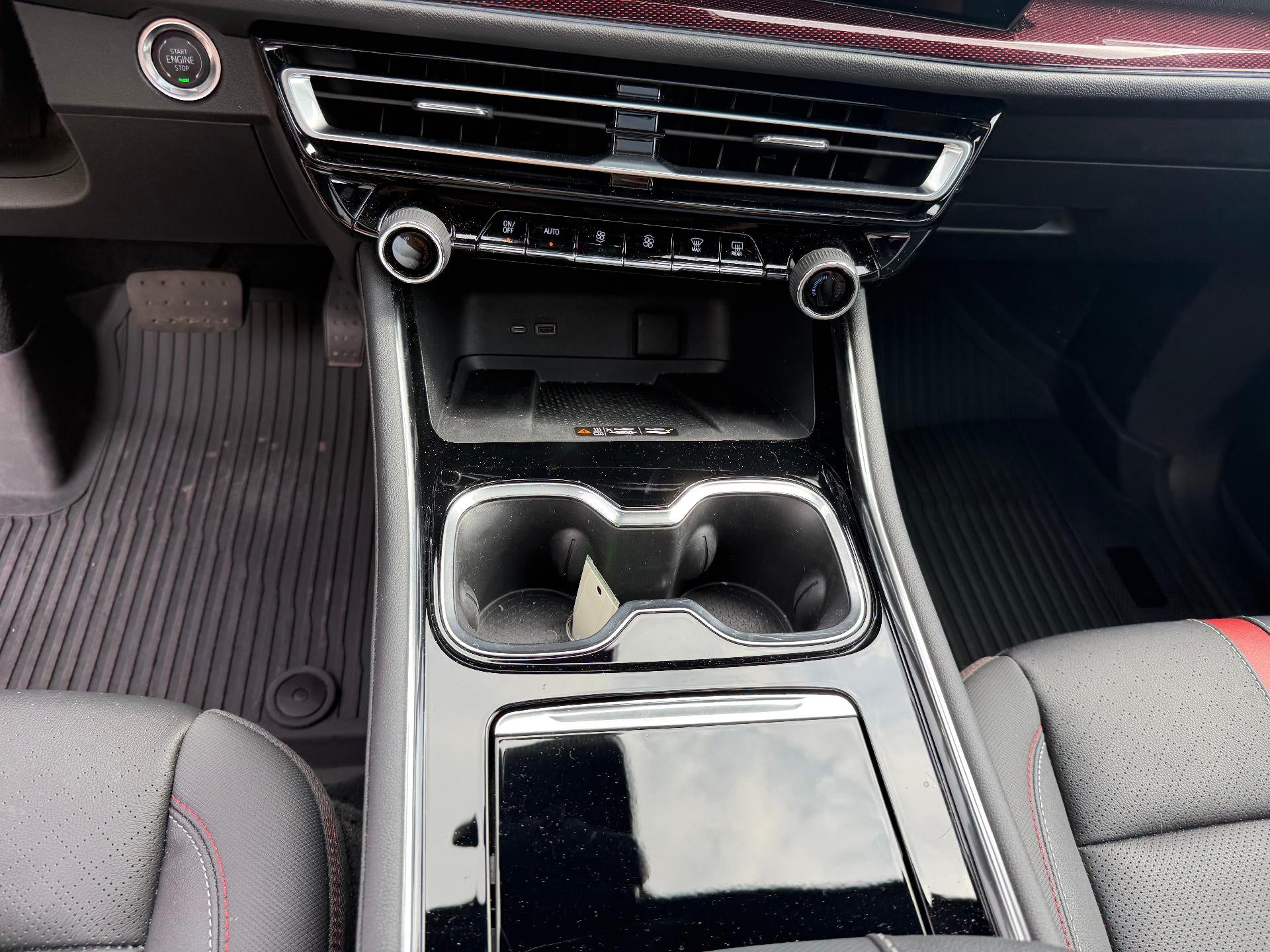 2024 Chevrolet Traverse RS w/2RS