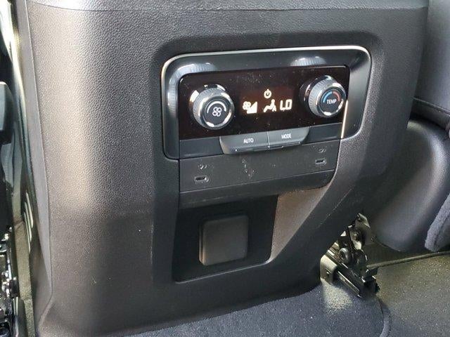 2026 Chevrolet Suburban 4WD LS