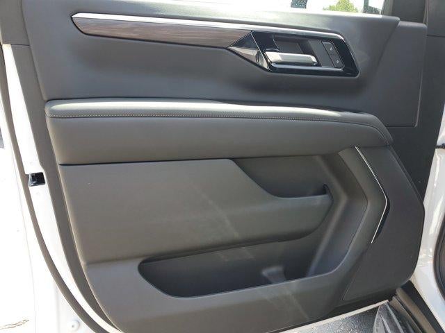 2026 Chevrolet Suburban 4WD LS